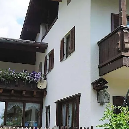 Πανσιόν Gaestehaus Brigitte 3*