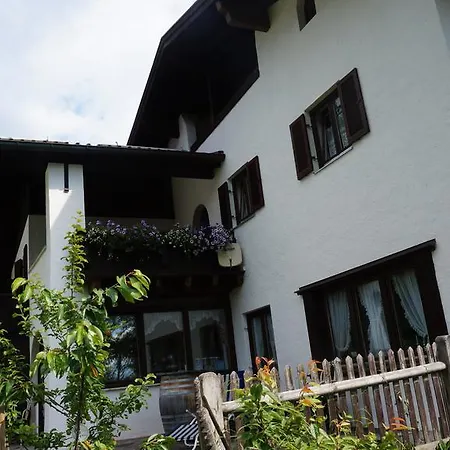 Penzion Gaestehaus Brigitte *